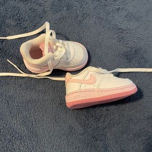 Baby girl Nike Force 1 - size 3c